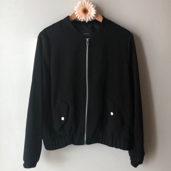 Jacket - Picture 3 of 5